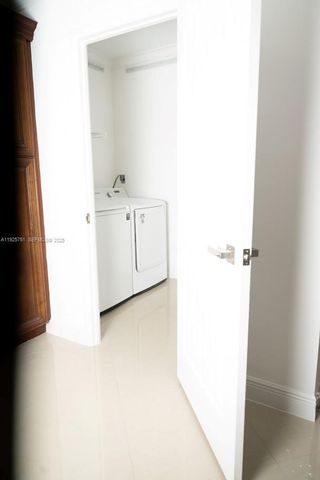 13761 SW 84th St F, Miami, FL 33183