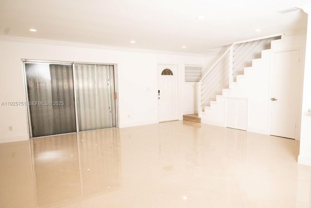 13761 SW 84th St F, Miami, FL 33183