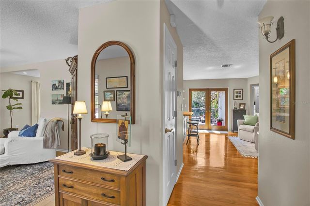 323 ROEBLING ROAD N, Belleair, FL 33756