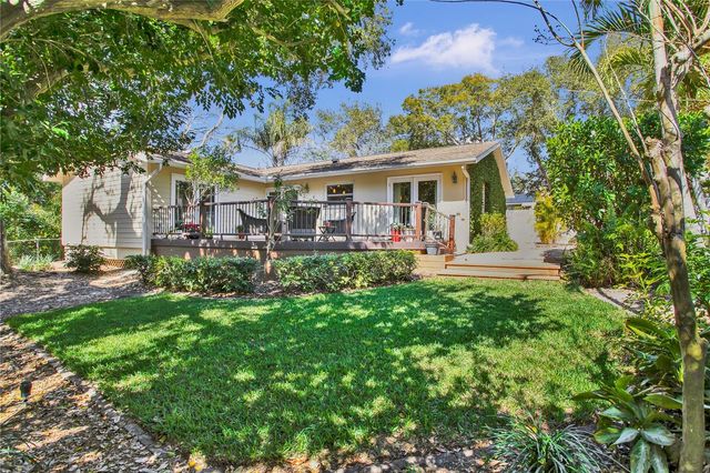 323 ROEBLING ROAD N, Belleair, FL 33756