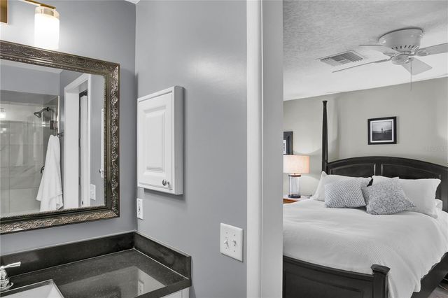 323 ROEBLING ROAD N, Belleair, FL 33756