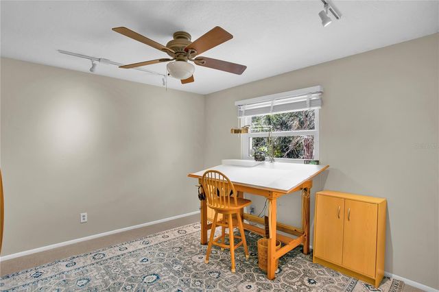 323 ROEBLING ROAD N, Belleair, FL 33756