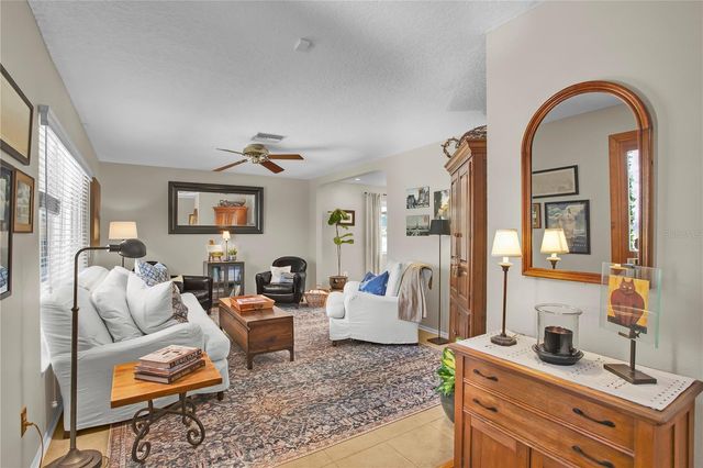 323 ROEBLING ROAD N, Belleair, FL 33756