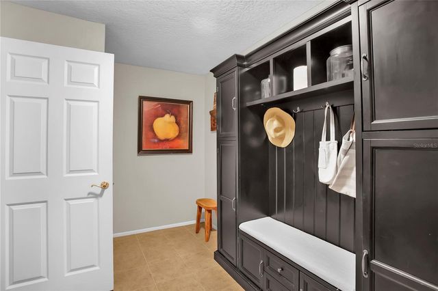 323 ROEBLING ROAD N, Belleair, FL 33756