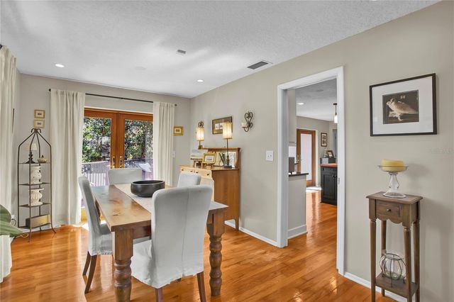 323 ROEBLING ROAD N, Belleair, FL 33756