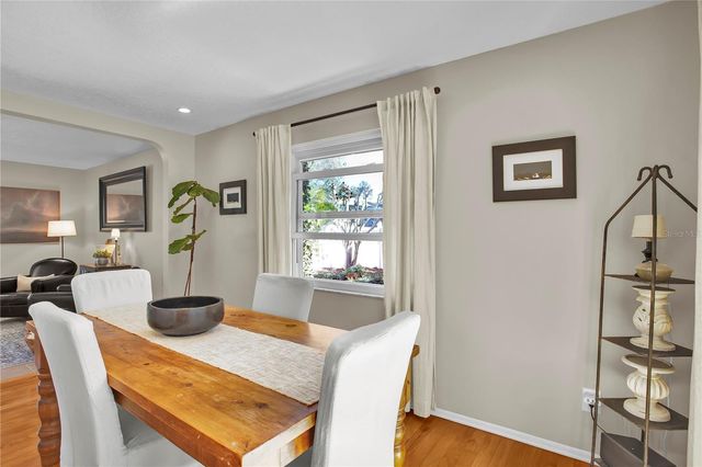 323 ROEBLING ROAD N, Belleair, FL 33756