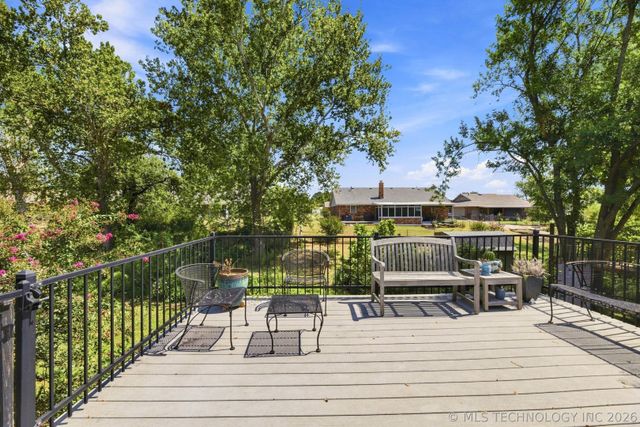 1022 N Douglas Drive, Claremore, OK 74017