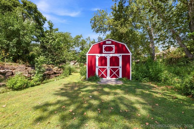 1022 N Douglas Drive, Claremore, OK 74017