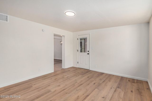 2412 E Warwick Vista, Tucson, AZ 85713