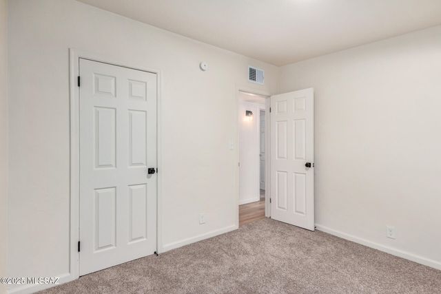 2412 E Warwick Vista, Tucson, AZ 85713