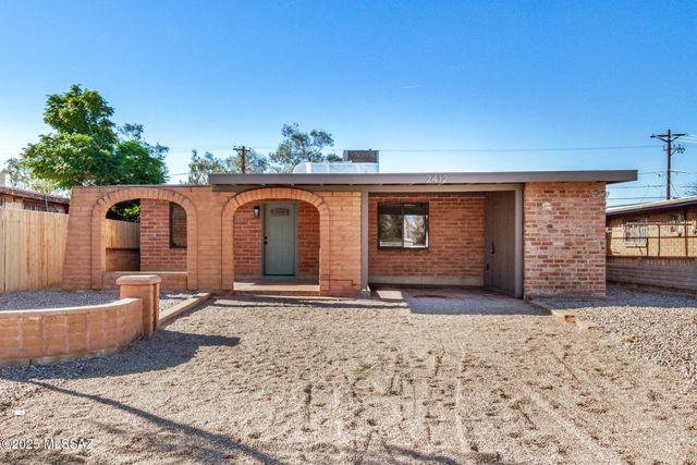 2412 E Warwick Vista, Tucson, AZ 85713