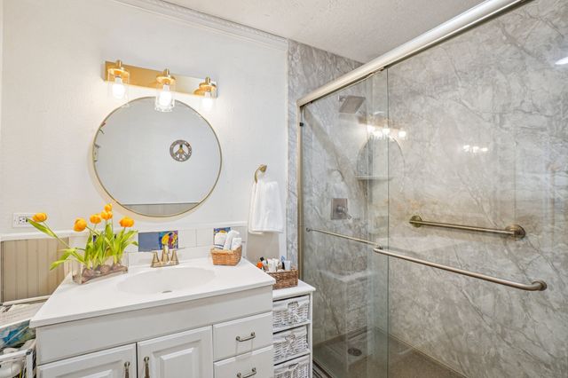 4608 Kelly Elliott Road, Arlington, TX 76017