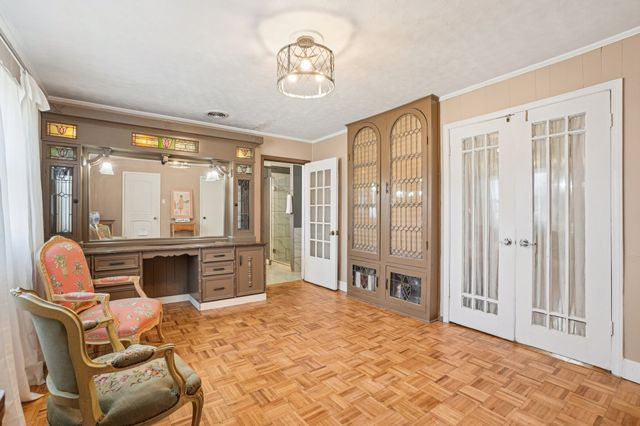 4608 Kelly Elliott Road, Arlington, TX 76017