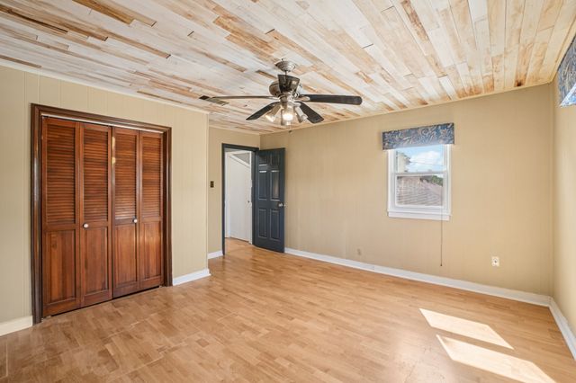 4608 Kelly Elliott Road, Arlington, TX 76017