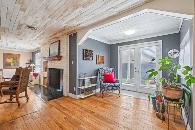 4608 Kelly Elliott Road, Arlington, TX 76017