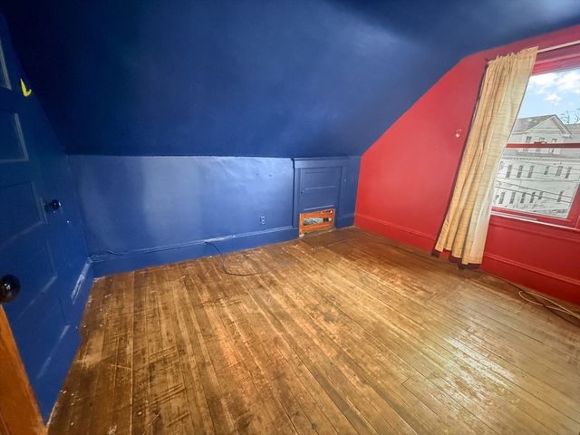 265 Ames St, Lawrence, MA 01841