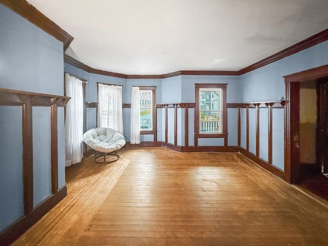 265 Ames St, Lawrence, MA 01841