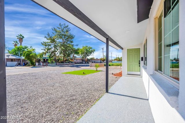 3328 E WILLETTA Street, Phoenix, AZ 85008