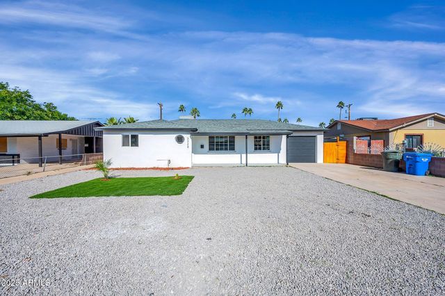 3328 E WILLETTA Street, Phoenix, AZ 85008