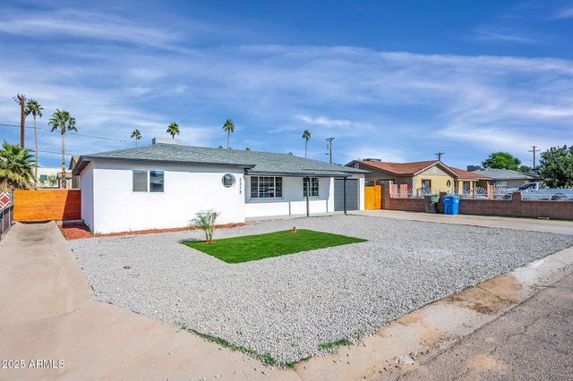 3328 E WILLETTA Street, Phoenix, AZ 85008