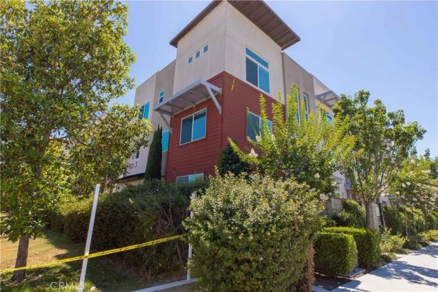 5786 Acacia Lane, Lakewood, CA 90712