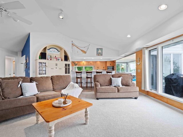 10660 N Southshore Dr Unit D3, Syracuse, IN 46567