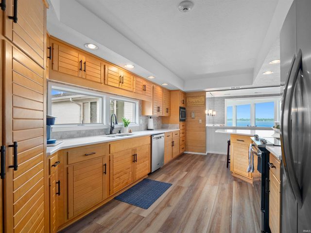 10660 N Southshore Dr Unit D3, Syracuse, IN 46567