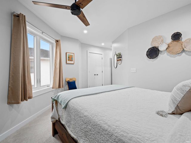 10660 N Southshore Dr Unit D3, Syracuse, IN 46567