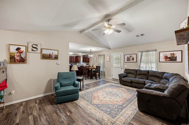 306 Willow Oak, Dardanelle, AR 72834