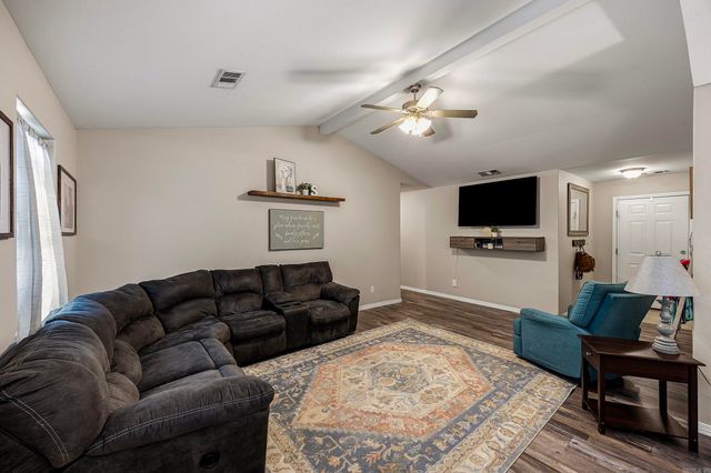 306 Willow Oak, Dardanelle, AR 72834