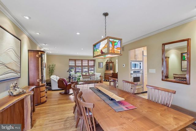 93 KENT RD, Huntingdon Valley, PA 19006