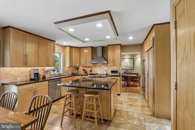93 KENT RD, Huntingdon Valley, PA 19006