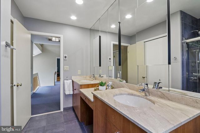 93 KENT RD, Huntingdon Valley, PA 19006