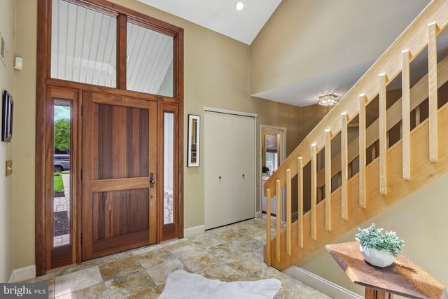 93 KENT RD, Huntingdon Valley, PA 19006