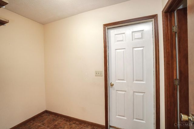 945 Loveland Miamiville Road, Miami Twp, OH 45140