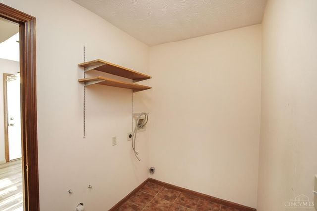 945 Loveland Miamiville Road, Miami Twp, OH 45140