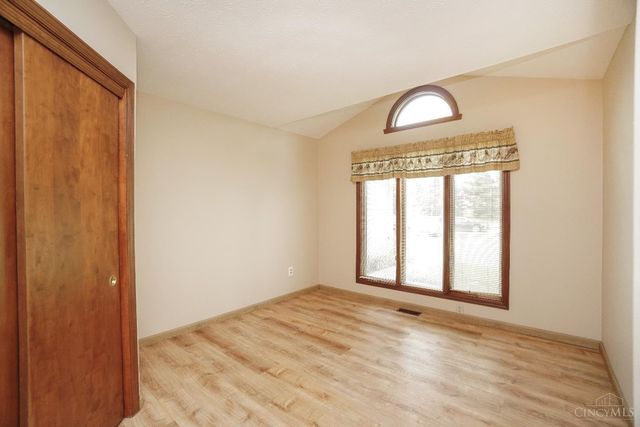 945 Loveland Miamiville Road, Miami Twp, OH 45140