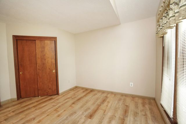 945 Loveland Miamiville Road, Miami Twp, OH 45140