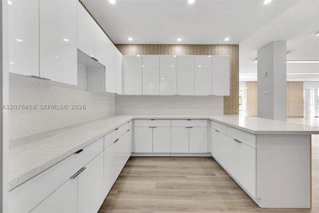 801 Three Islands Blvd 103, Hallandale Beach, FL 33009