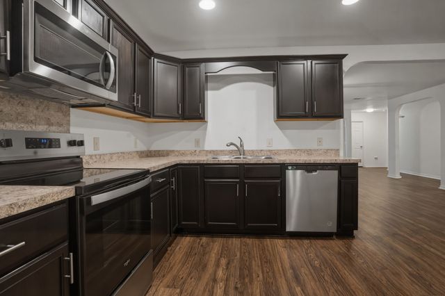 1922 Cross Oaks Drive, Lancaster, TX 75146