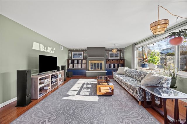 91 Marilyn Drive, West Seneca, NY 14224