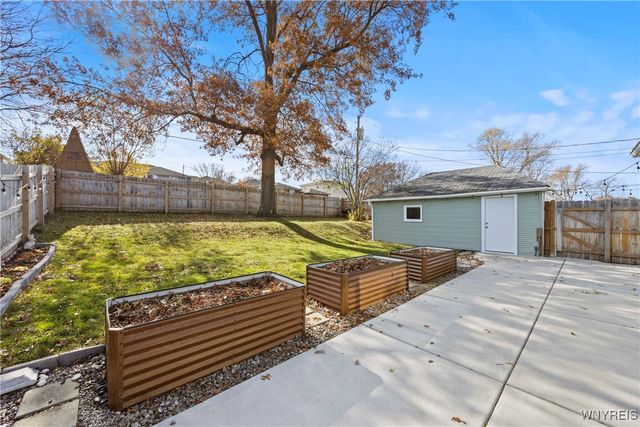 91 Marilyn Drive, West Seneca, NY 14224