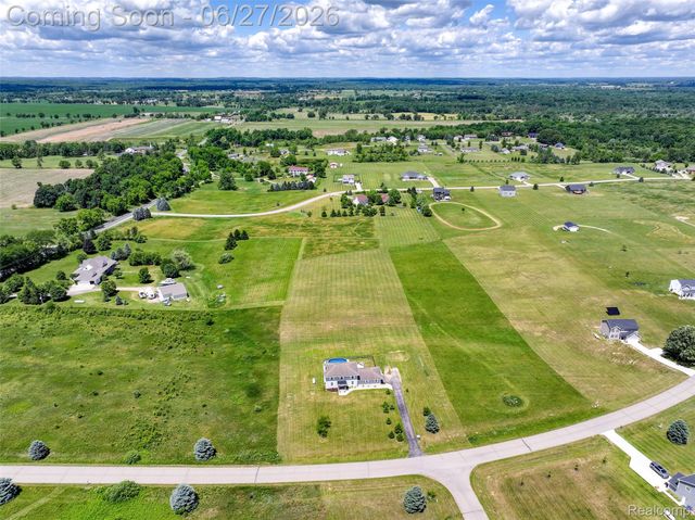 17204 Country Lane, Manchester Township, MI 48158