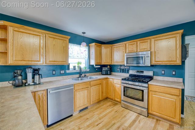 17204 Country Lane, Manchester Township, MI 48158