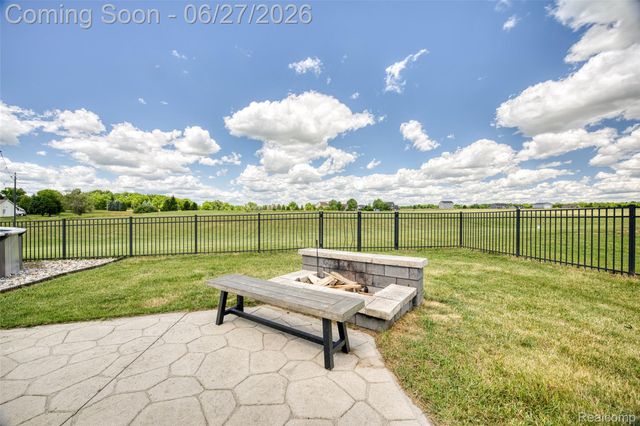 17204 Country Lane, Manchester Township, MI 48158