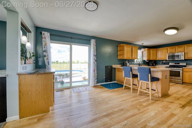 17204 Country Lane, Manchester Township, MI 48158