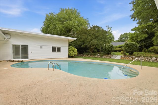 938 Sandswood Drive, Gastonia, NC 28054