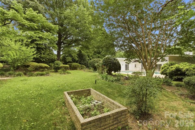 938 Sandswood Drive, Gastonia, NC 28054