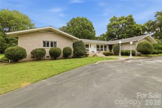 938 Sandswood Drive, Gastonia, NC 28054