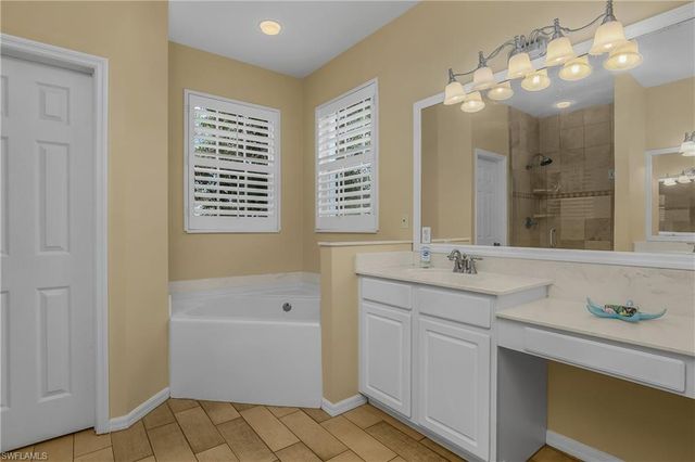 12835 Fox Hollow CIR, Fort Myers, FL 33912